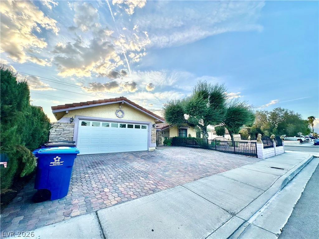3811 Leisure, Las Vegas, NV 89103