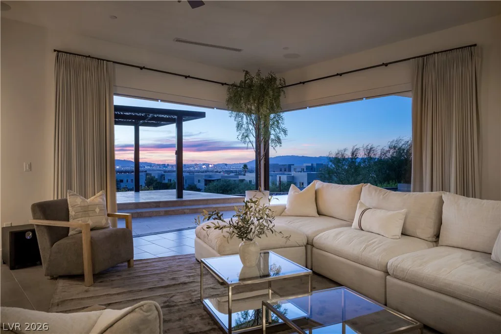 2192 Overlook Canyon, Henderson, NV 89052