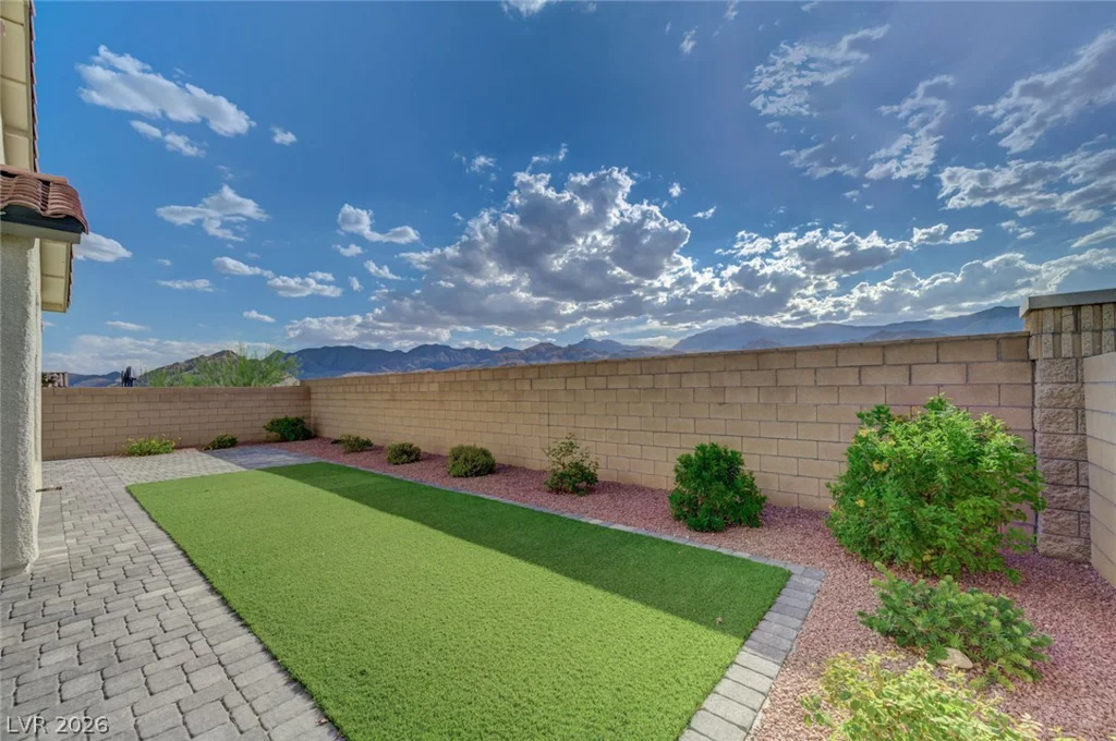 6557 Corsari Ridge, Las Vegas, NV 89166