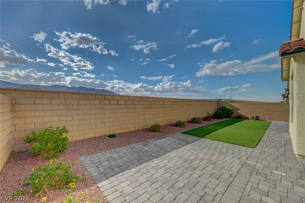 6557 Corsari Ridge, Las Vegas, NV 89166