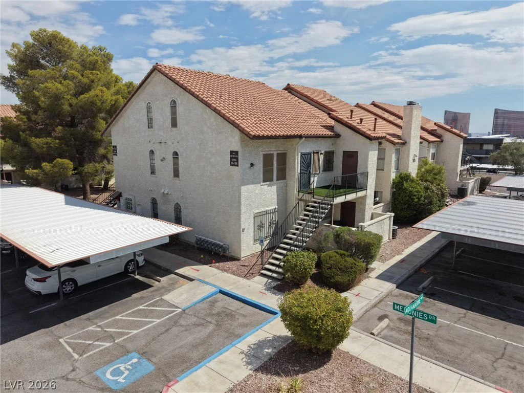 3924 Aquamarine, Las Vegas, NV 89103