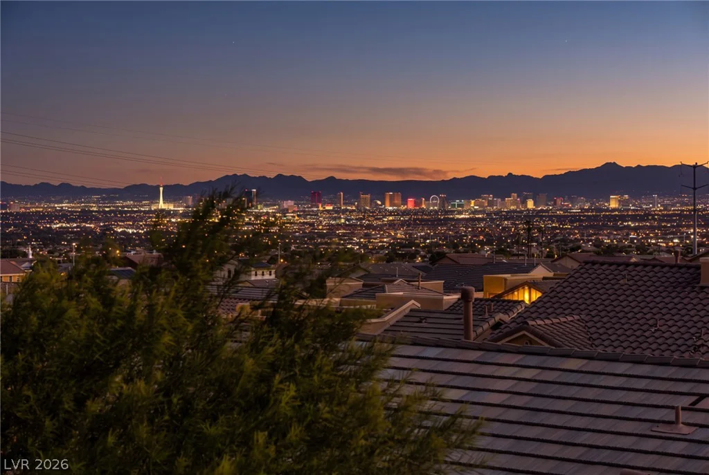 10821 Knickerbocker, Las Vegas, NV 89166