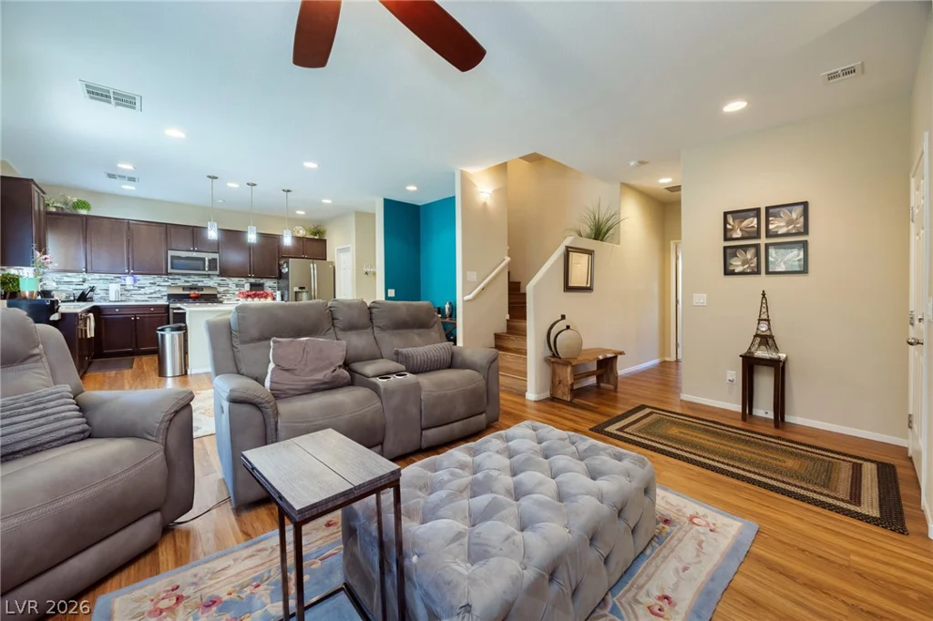 10821 Knickerbocker, Las Vegas, NV 89166