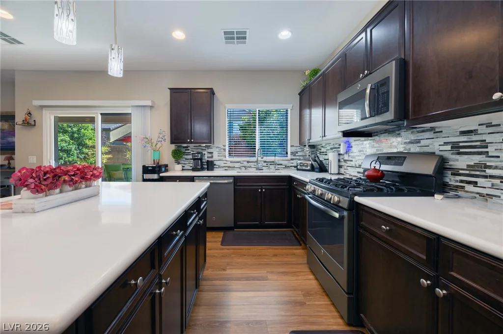 10821 Knickerbocker, Las Vegas, NV 89166