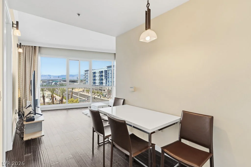 4525 Dean Martin, Las Vegas, NV 89103