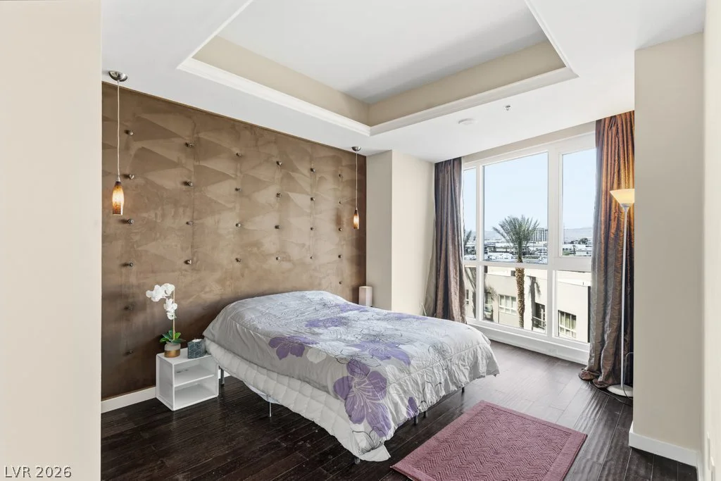 4525 Dean Martin, Las Vegas, NV 89103