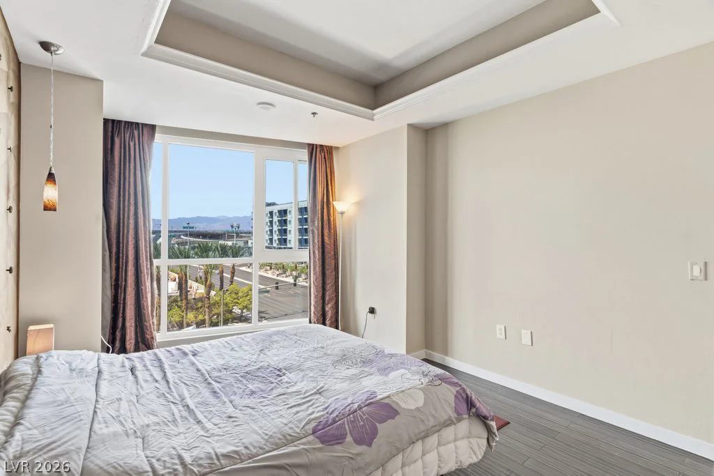 4525 Dean Martin, Las Vegas, NV 89103