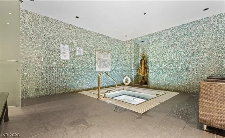4525 Dean Martin, Las Vegas, NV 89103