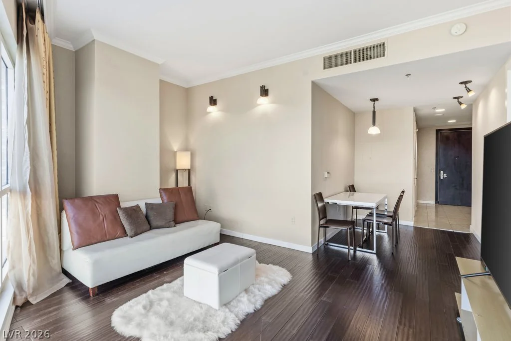 4525 Dean Martin, Las Vegas, NV 89103