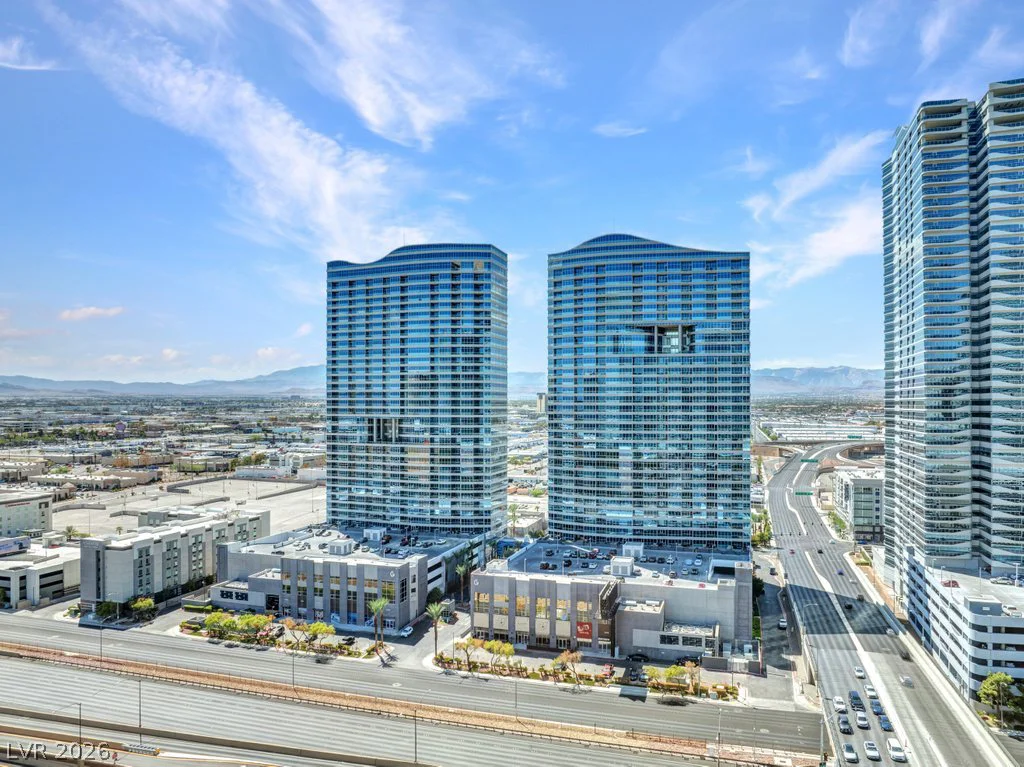 4525 Dean Martin, Las Vegas, NV 89103