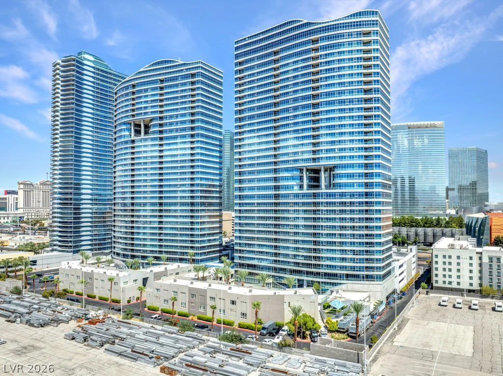 4525 Dean Martin, Las Vegas, NV 89103