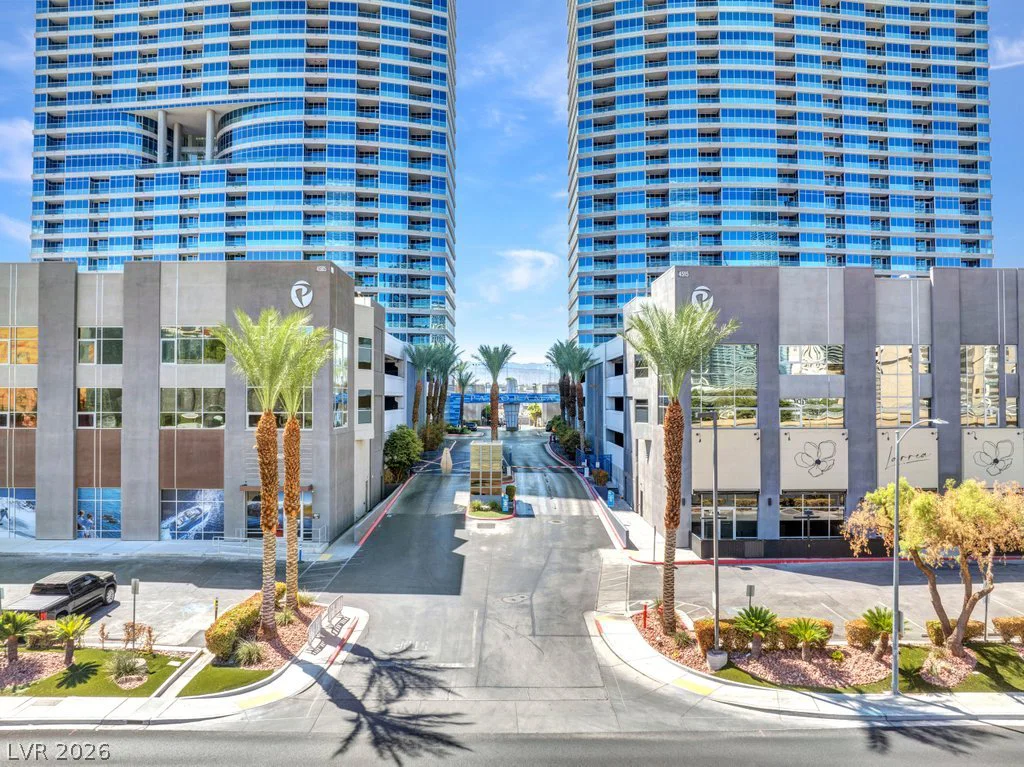 4525 Dean Martin, Las Vegas, NV 89103