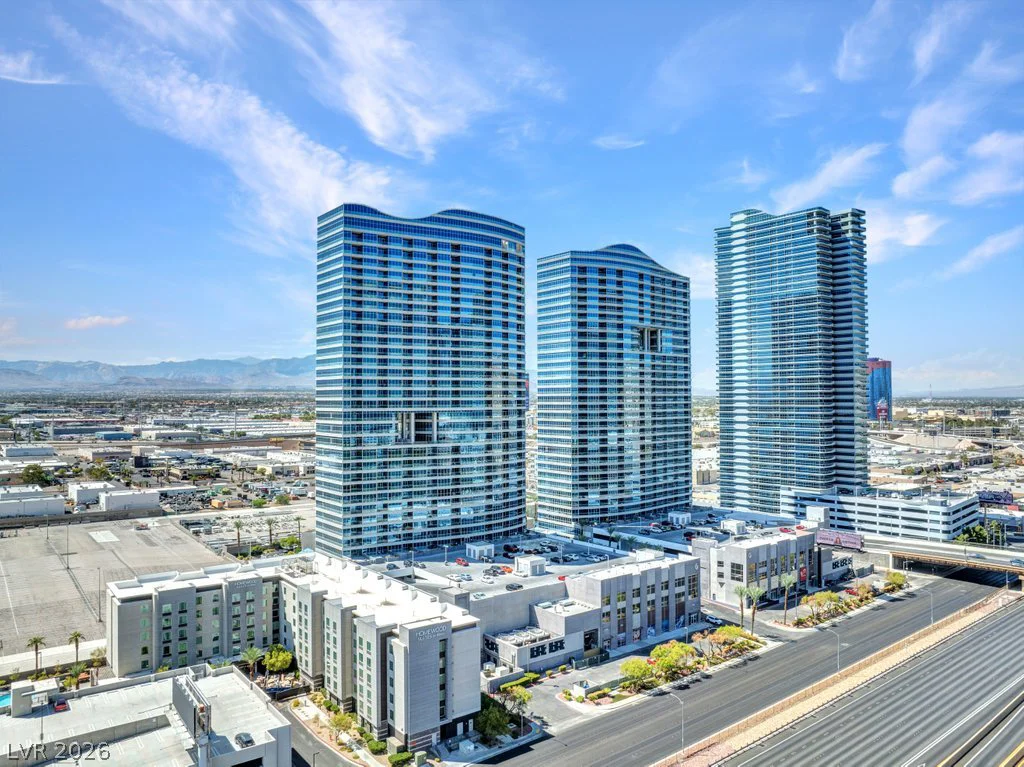 4525 Dean Martin, Las Vegas, NV 89103