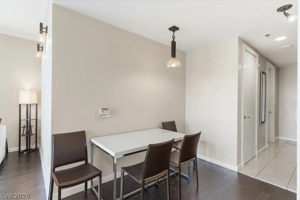 4525 Dean Martin, Las Vegas, NV 89103