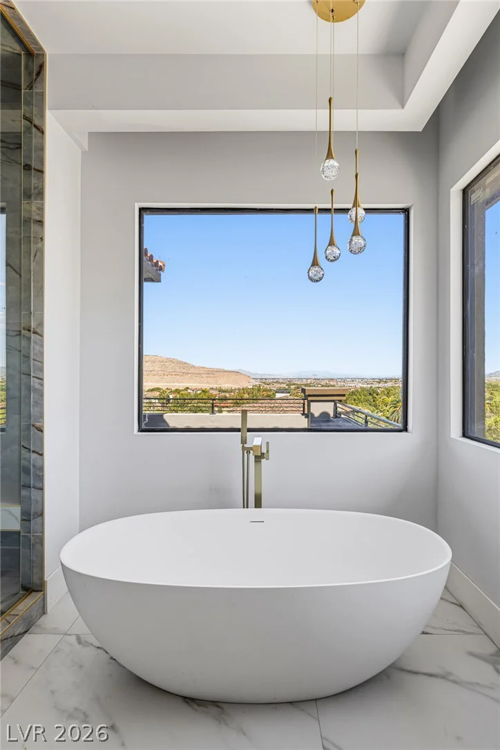 12 Oakmont Hills, Las Vegas, NV 89141