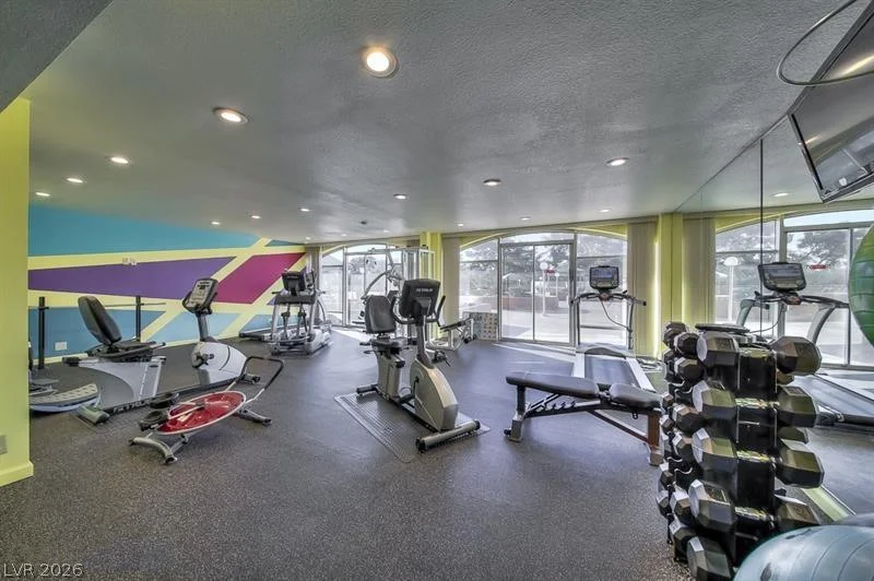 3111 Bel Air, Las Vegas, NV 89109