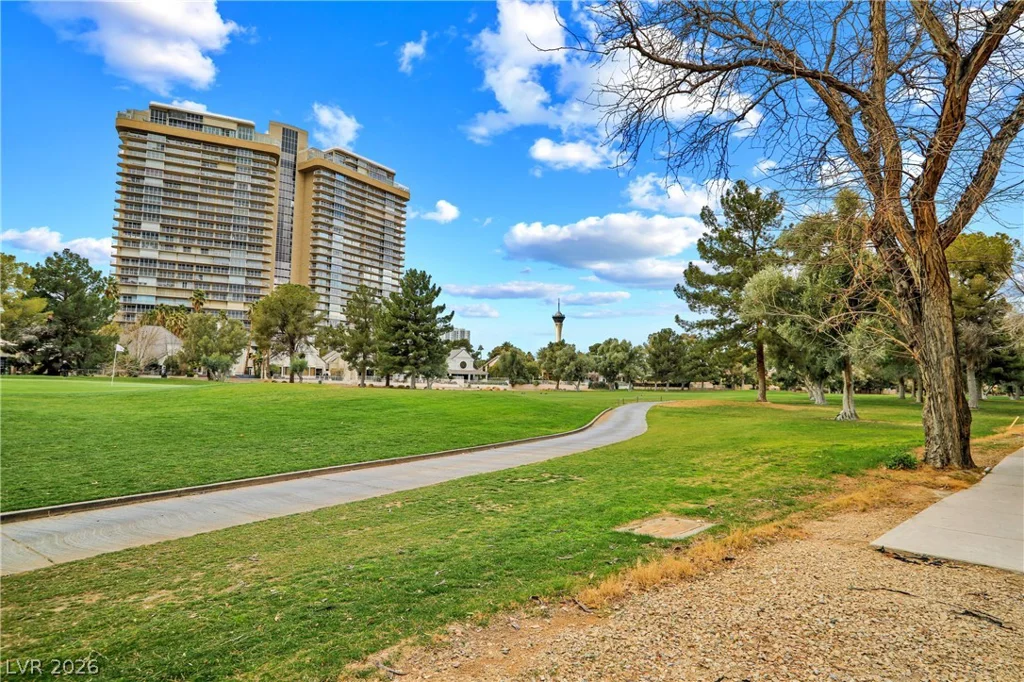 3111 Bel Air, Las Vegas, NV 89109