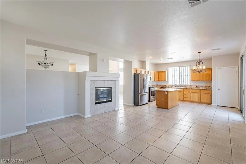3588 White Mountain, Las Vegas, NV 89147