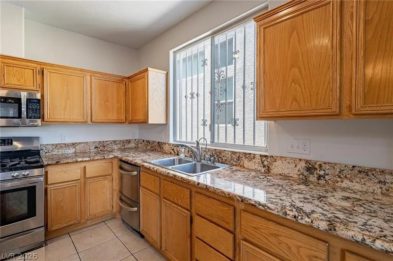 3588 White Mountain, Las Vegas, NV 89147