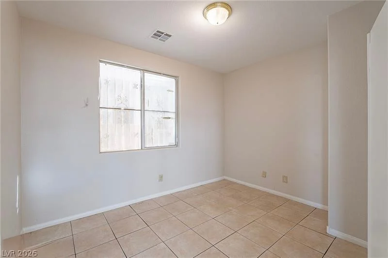 3588 White Mountain, Las Vegas, NV 89147