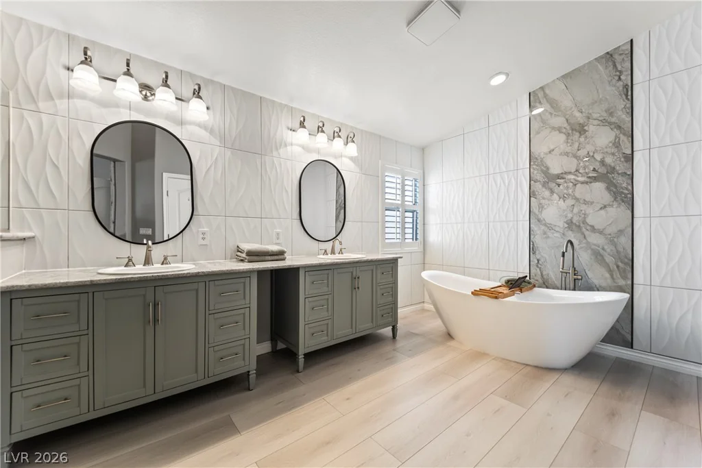 10227 Dove Row, Las Vegas, NV 89166