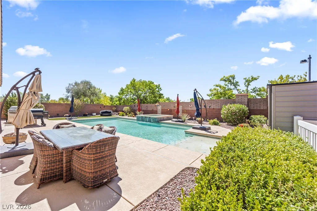 10227 Dove Row, Las Vegas, NV 89166