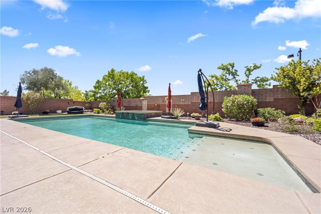 10227 Dove Row, Las Vegas, NV 89166