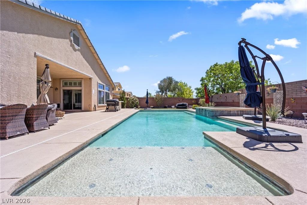 10227 Dove Row, Las Vegas, NV 89166