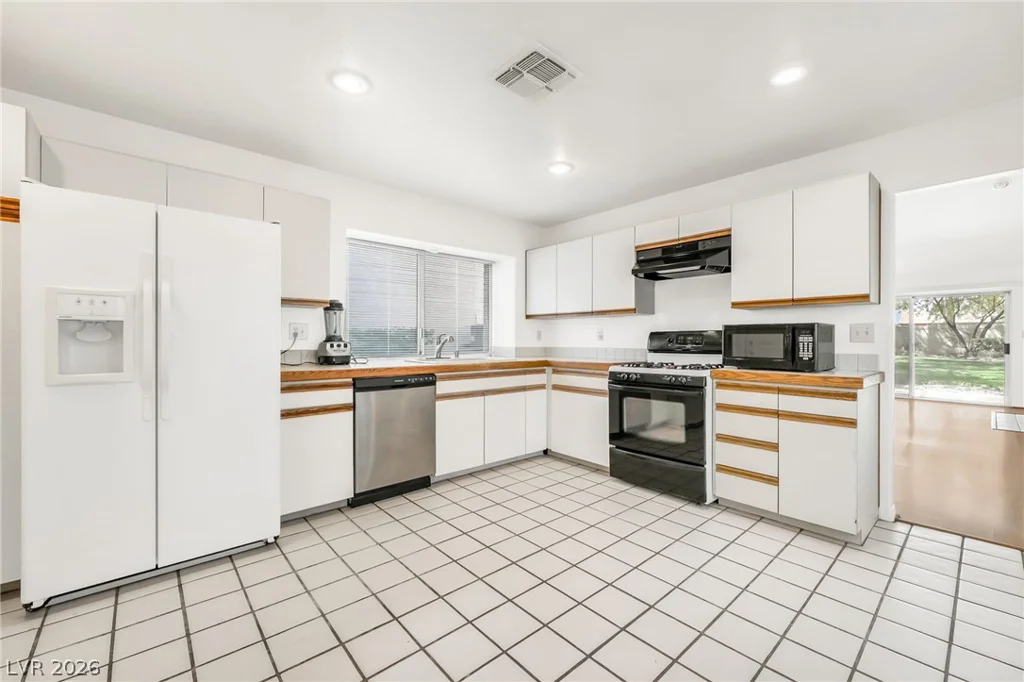 6986 Emerald Springs, Las Vegas, NV 89113