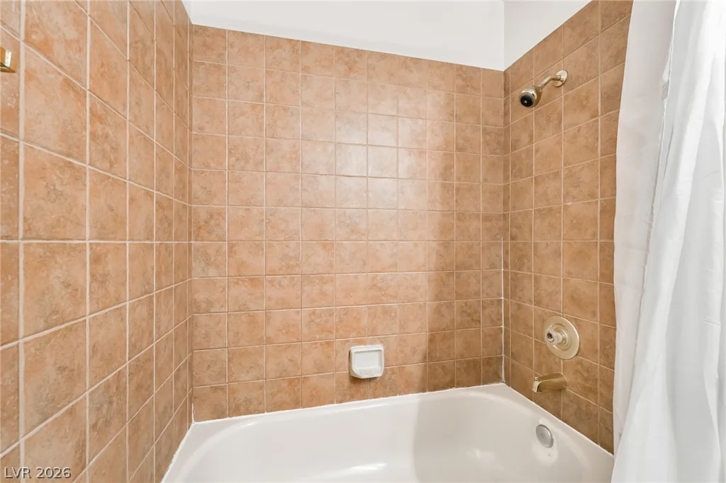 6986 Emerald Springs, Las Vegas, NV 89113