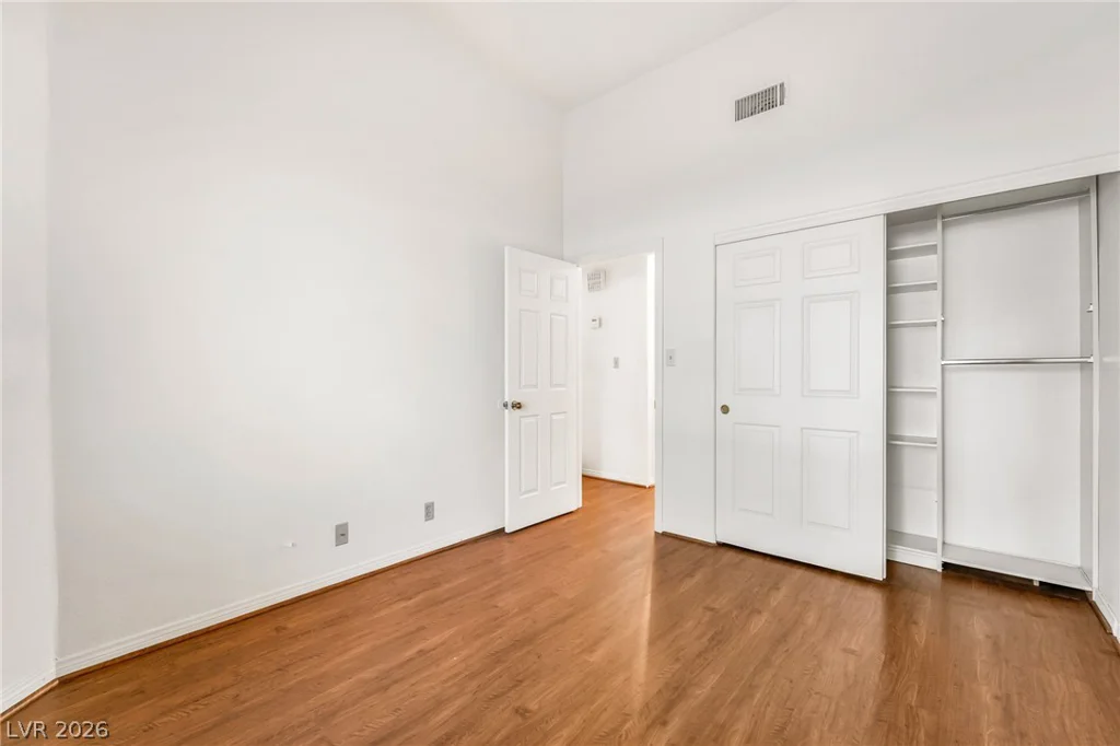 6986 Emerald Springs, Las Vegas, NV 89113