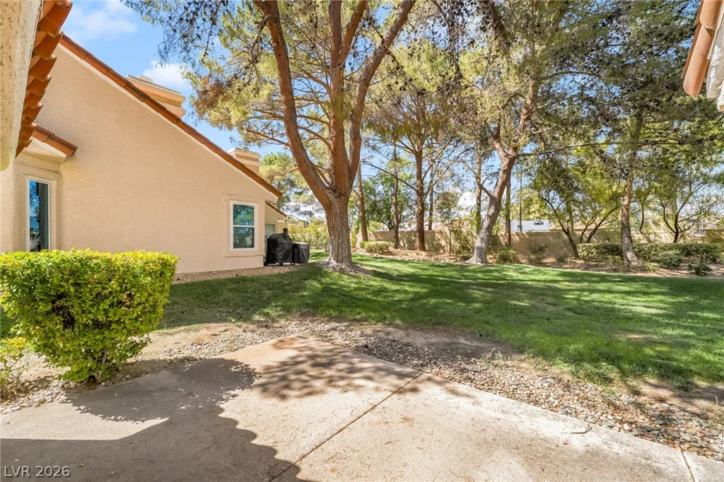 6986 Emerald Springs, Las Vegas, NV 89113