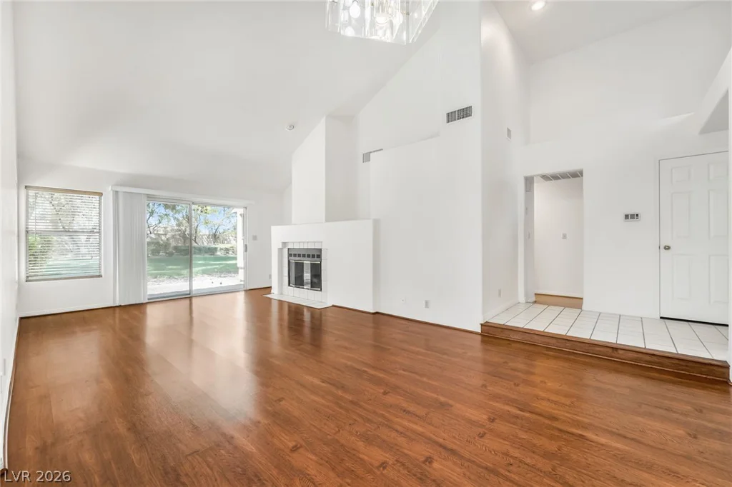 6986 Emerald Springs, Las Vegas, NV 89113