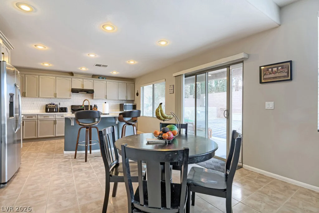 8560 Myrtle Flag, Las Vegas, NV 89178