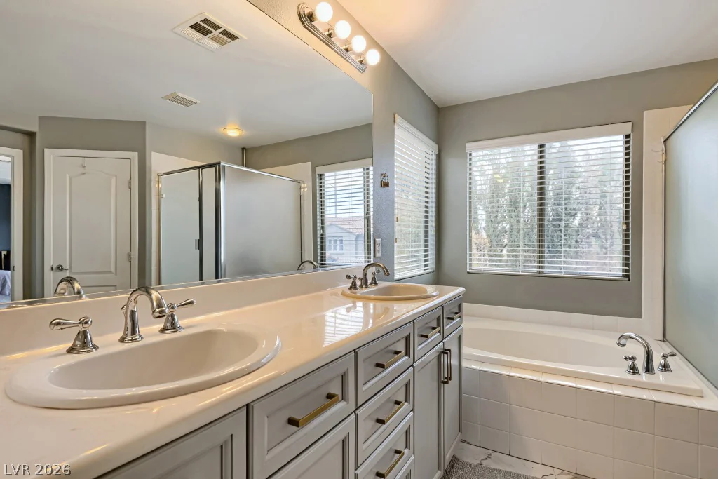 8560 Myrtle Flag, Las Vegas, NV 89178