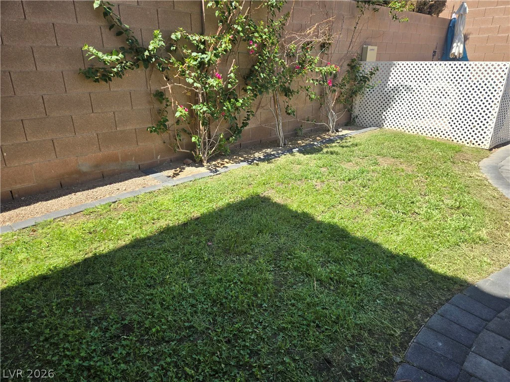 8560 Myrtle Flag, Las Vegas, NV 89178