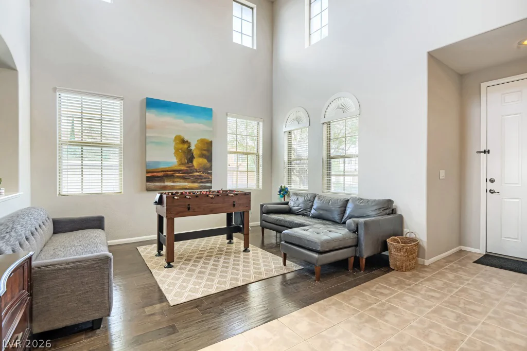 8560 Myrtle Flag, Las Vegas, NV 89178
