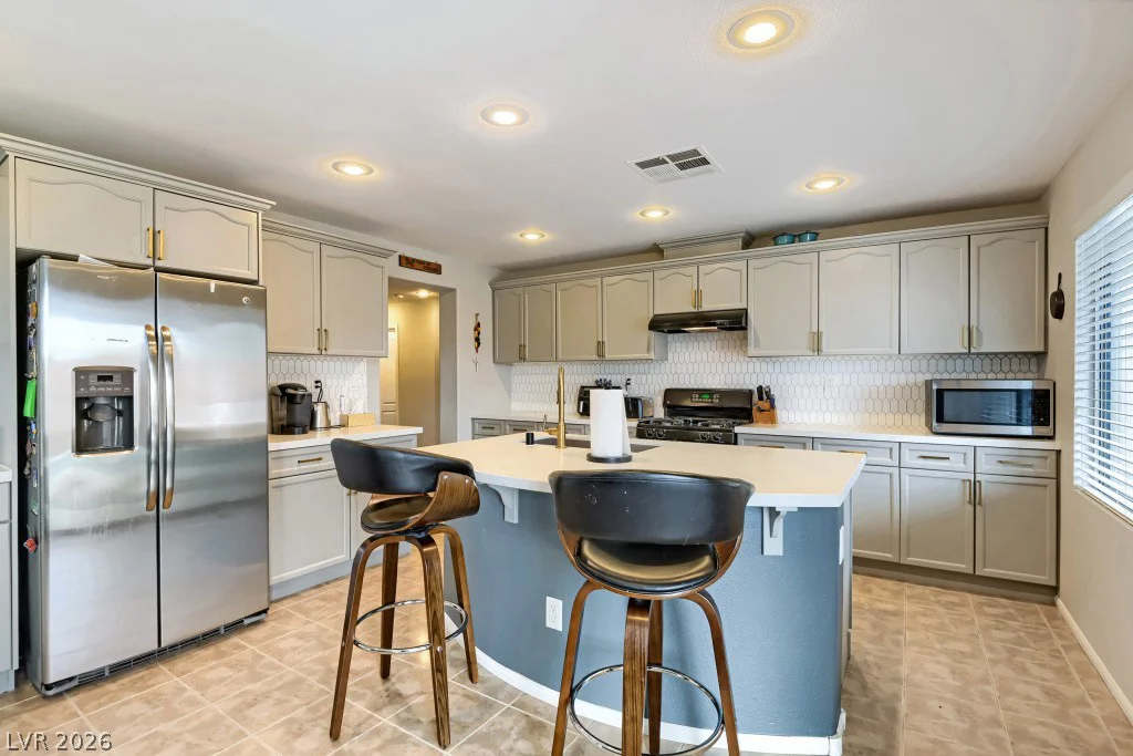 8560 Myrtle Flag, Las Vegas, NV 89178