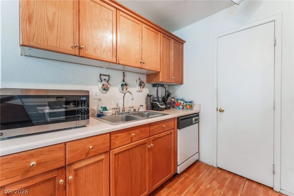 5330 Charleston, Las Vegas, NV 89142