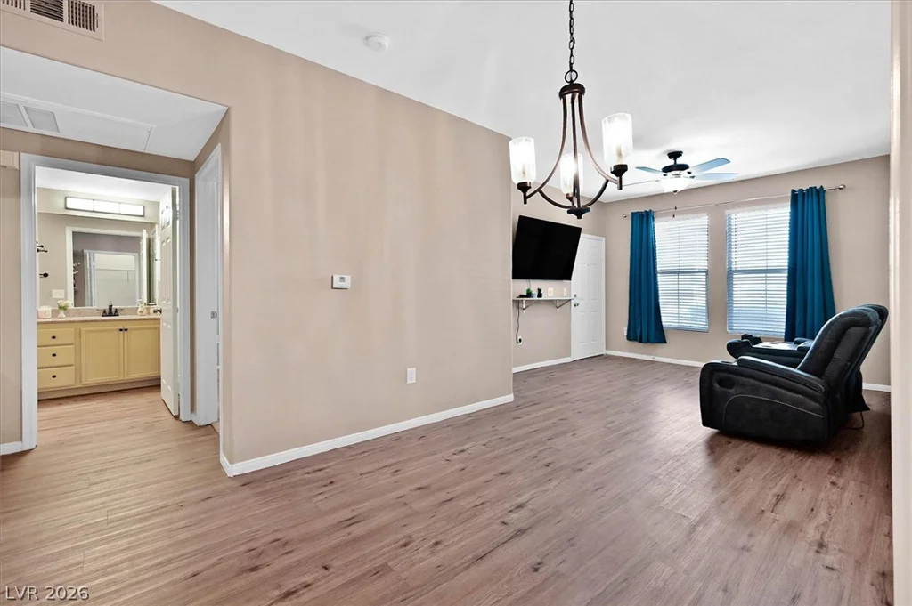 10550 Alexander, Las Vegas, NV 89129