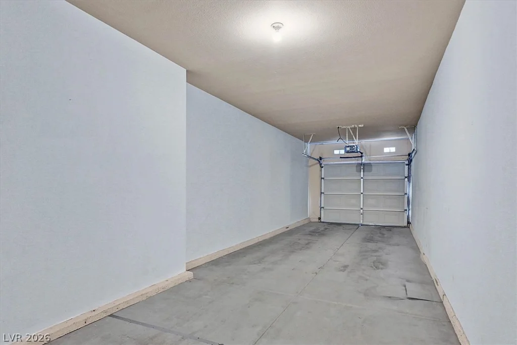10550 Alexander, Las Vegas, NV 89129