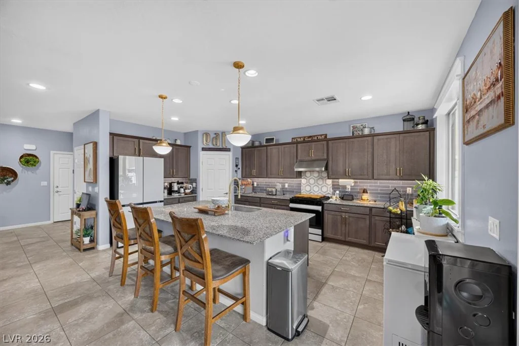3945 Carol Bailey, North Las Vegas, NV 89081