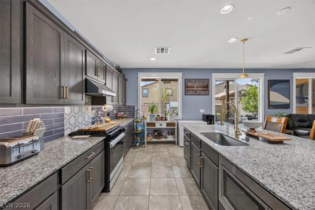 3945 Carol Bailey, North Las Vegas, NV 89081