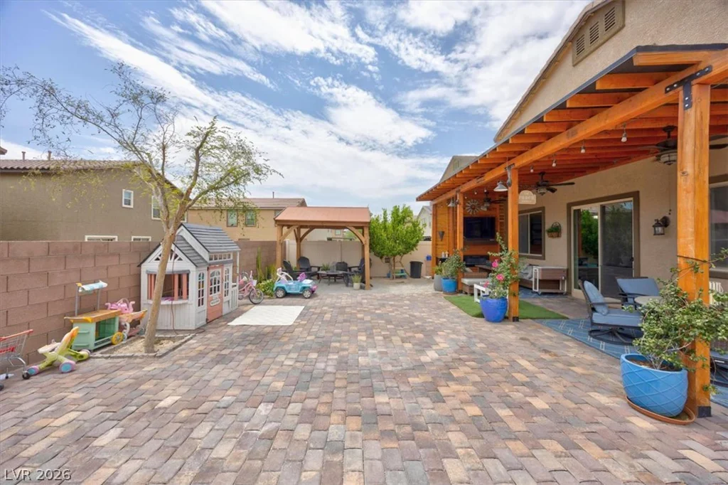 3945 Carol Bailey, North Las Vegas, NV 89081