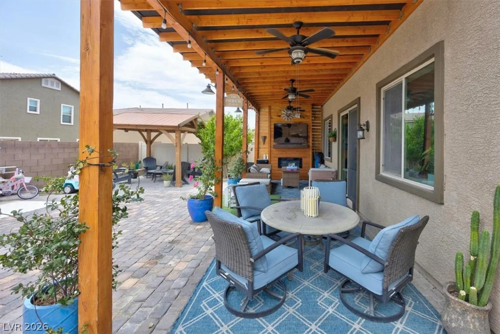 3945 Carol Bailey, North Las Vegas, NV 89081