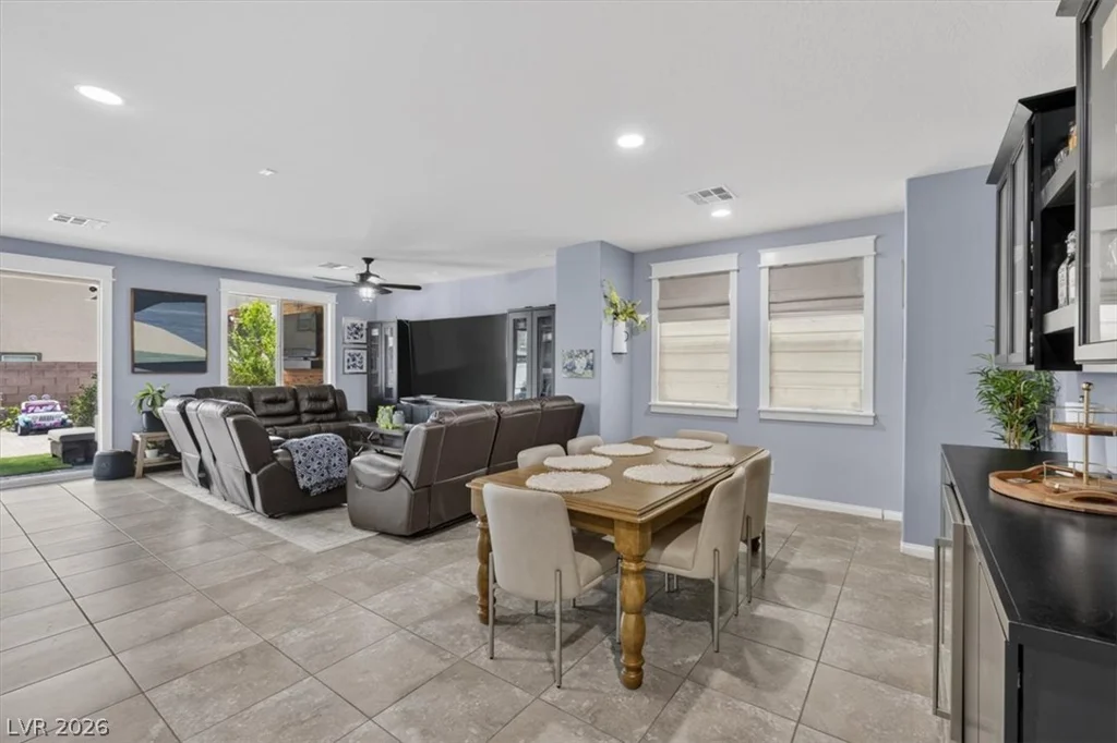 3945 Carol Bailey, North Las Vegas, NV 89081