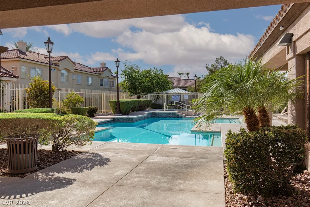 5 Alyson Pond, Henderson, NV 89012