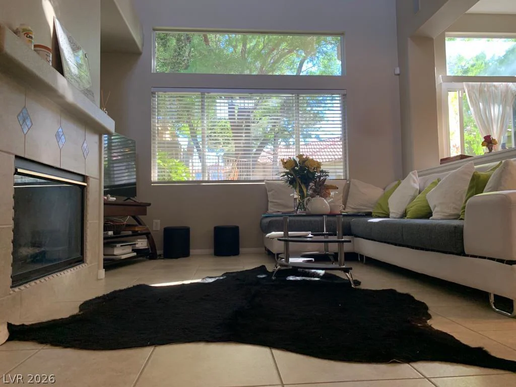 5 Alyson Pond, Henderson, NV 89012