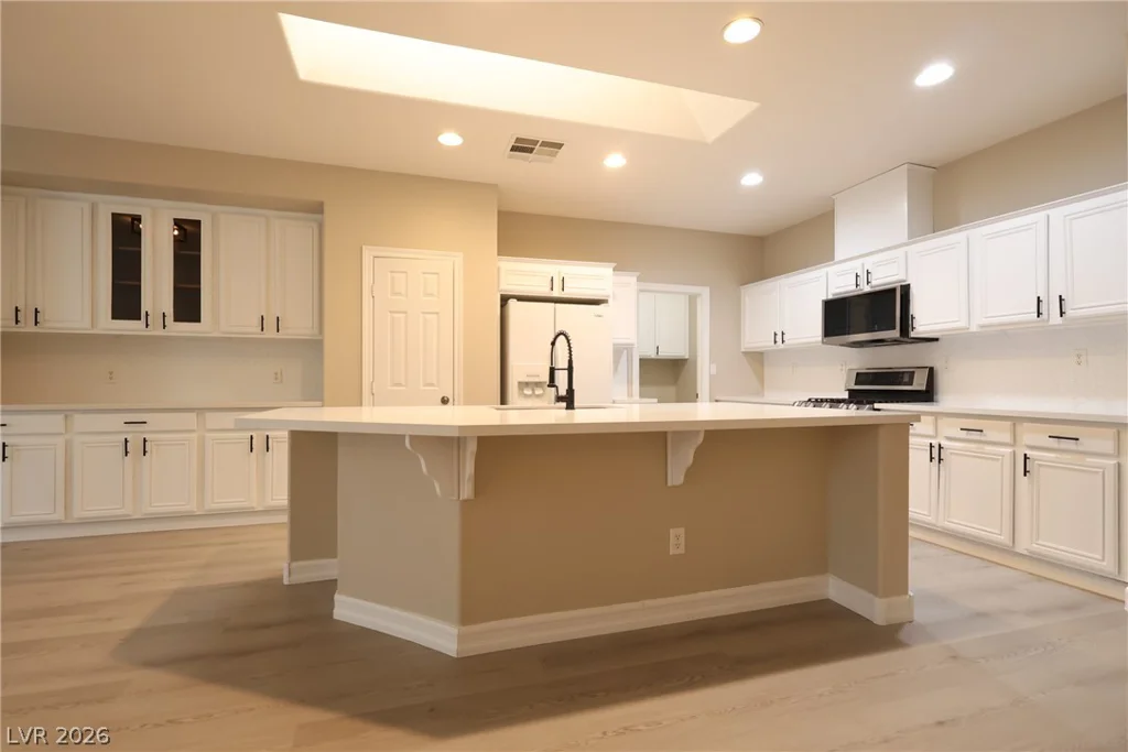 2117 Armadale, North Las Vegas, NV 89031