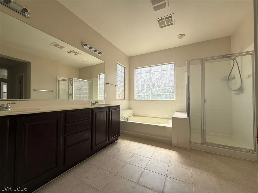 315 Carlisle Crossing, Las Vegas, NV 89138